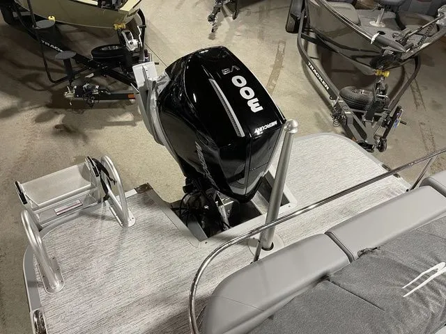 Slide: The Image of Bennington M Swingback 24 MSB 2026 - 34