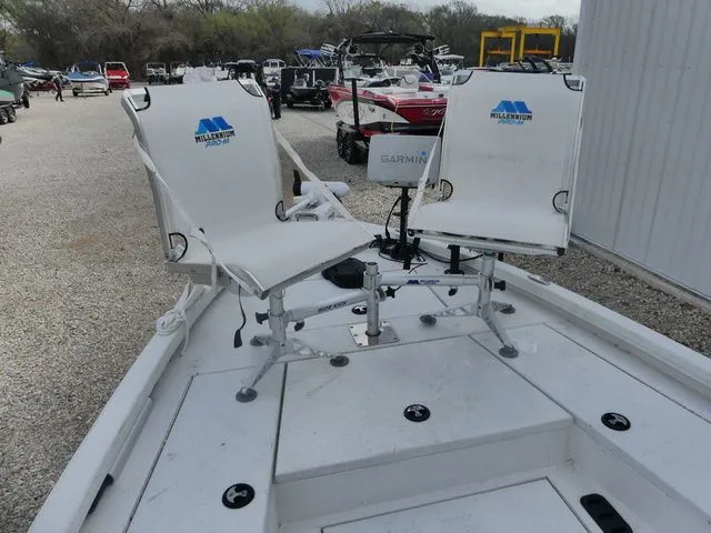 Slide: The Image of Vexus AVX1980CC 2021 - 18