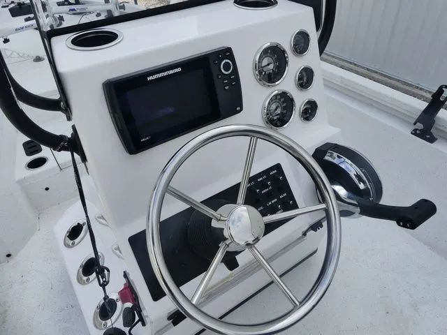 Slide: The Image of Vexus AVX1980CC 2021 - 19