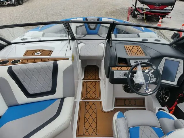 Slide: The Image of Tigé ZX1 2019 - 13