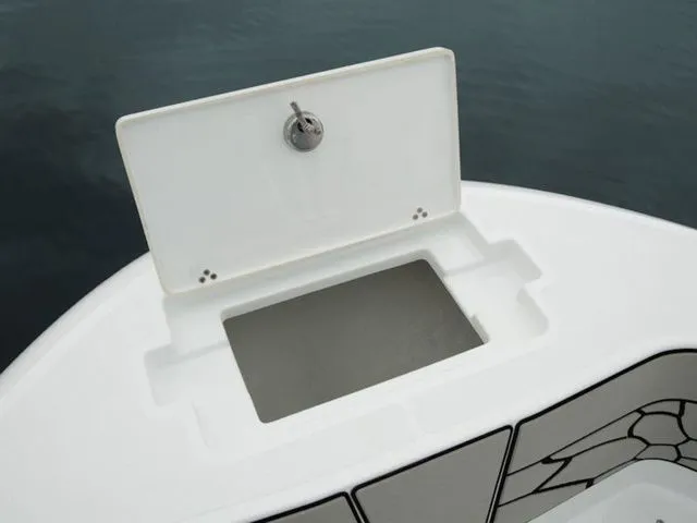 Slide: The Image of Wellcraft Fisherman 202 2026 - 6