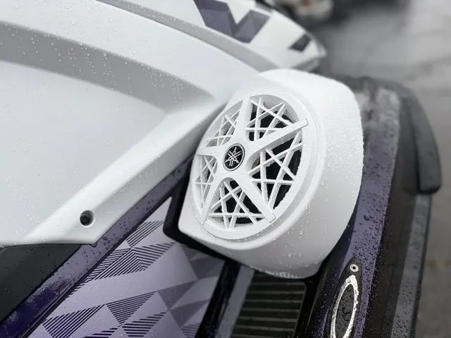 Slide: The Image of Yamaha VX Cruiser HO 2026 - 10