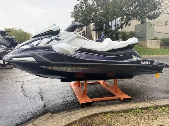 Slide: The Image of Yamaha VX Cruiser HO 2026 - 5