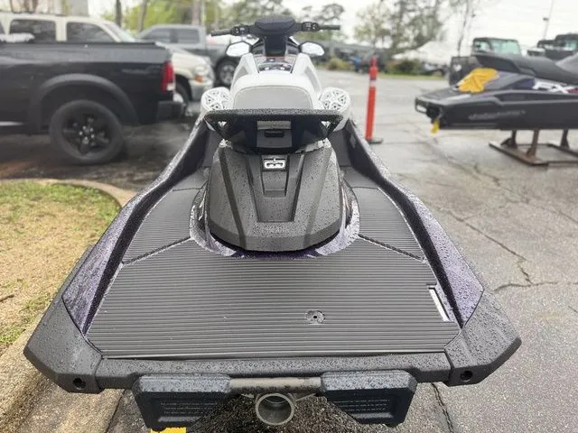 Slide: The Image of Yamaha VX Cruiser HO 2026 - 7