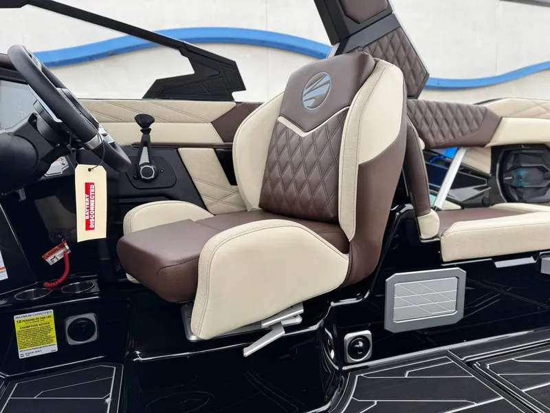 Slide: The Image of Tigé 24RZX 2026 - 17