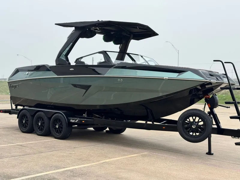 Slide: The Image of Tigé 24RZX 2026 - 6