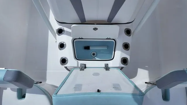 Slide: The Image of Robalo 206 Cayman 2023 - 23