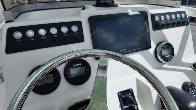 Slide: The Image of Robalo 206 Cayman 2023 - 26