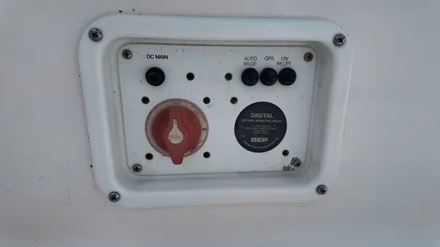 Slide: The Image of Robalo 206 Cayman 2023 - 43