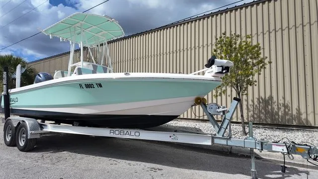 Slide: The Image of Robalo 206 Cayman 2023 - 47