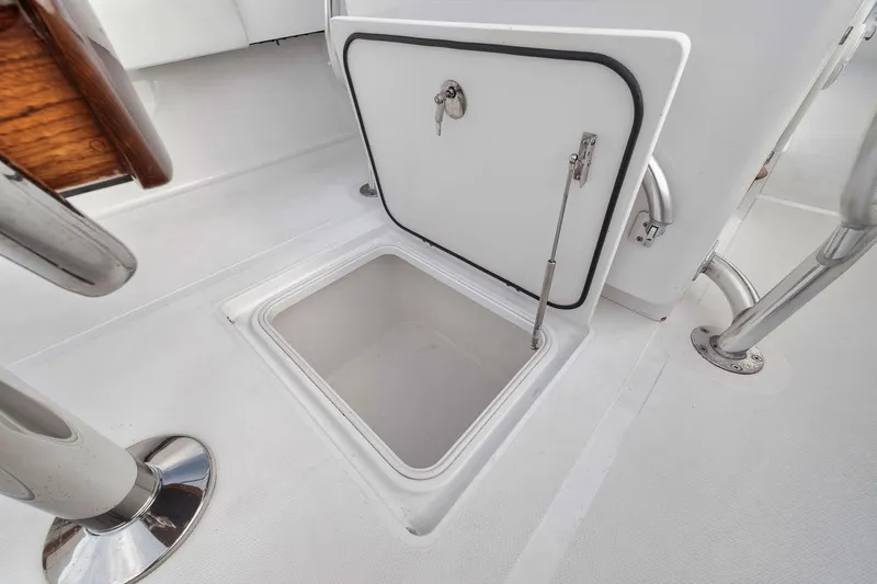 Slide: The Image of Bahama 41 2010 - 71