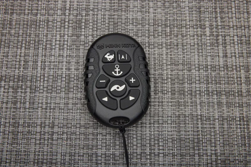 Slide: The Image of Sun Tracker Sportfish 24 XP3 2026 - 39