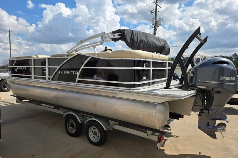 Slide: The Image of 2021 Trifecta SS 23C 2.75 pontoon boat with Yamaha motor on trailer. - 3