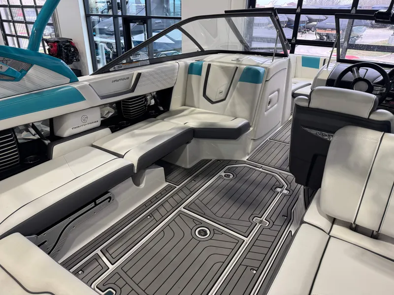 Slide: The Image of Nautique Super Air Nautique G23 2016 - 13