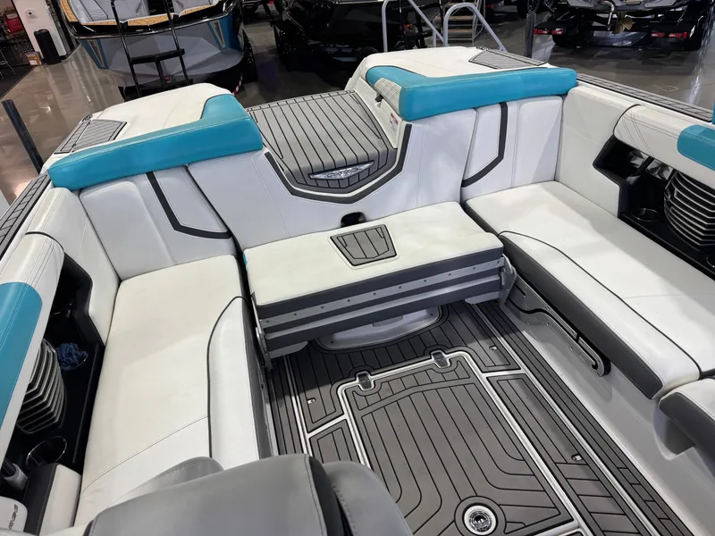 Slide: The Image of Nautique Super Air Nautique G23 2016 - 15