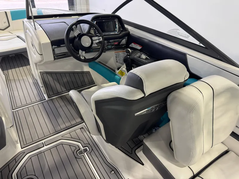 Slide: The Image of Nautique Super Air Nautique G23 2016 - 23