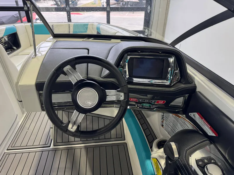 Slide: The Image of Nautique Super Air Nautique G23 2016 - 25