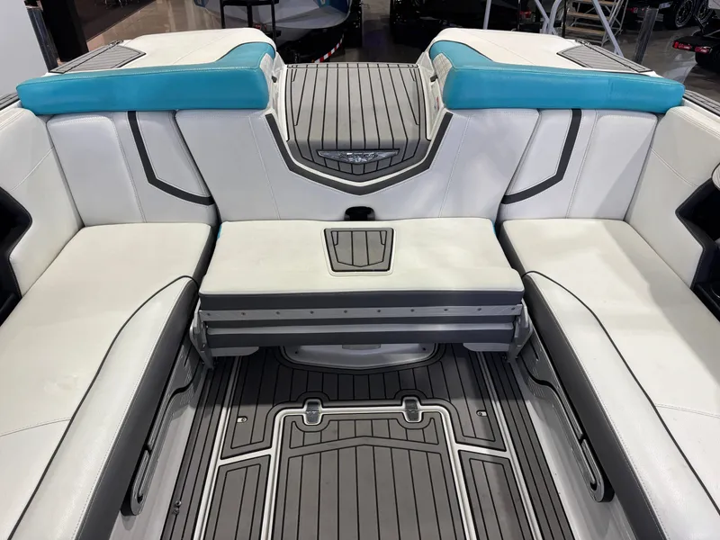 Slide: The Image of Nautique Super Air Nautique G23 2016 - 26