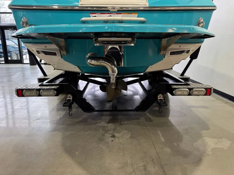 Slide: The Image of Nautique Super Air Nautique G23 2016 - 6