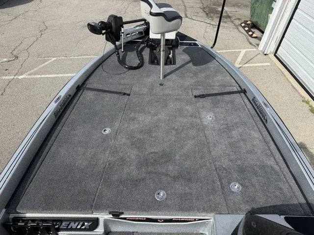 Slide: The Image of Phoenix Bass Boat 921 Elite X 2026 - 13