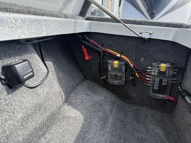 Slide: The Image of Phoenix Bass Boat 921 Elite X 2026 - 16