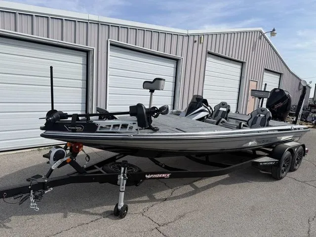 Slide: The Image of Phoenix Bass Boat 921 Elite X 2026 - 7