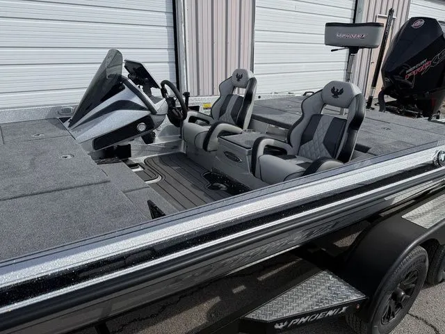 Slide: The Image of Phoenix Bass Boat 921 Elite X 2026 - 9
