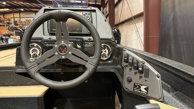 Slide: The Image of Xpress H18 W/Yamaha 115 "SHO" 2026 - 12