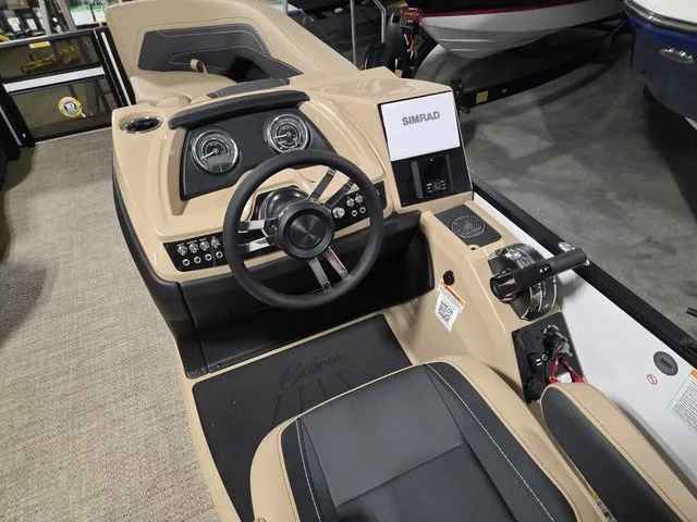 Slide: The Image of Barletta Cabrio 24UE 2026 - 13