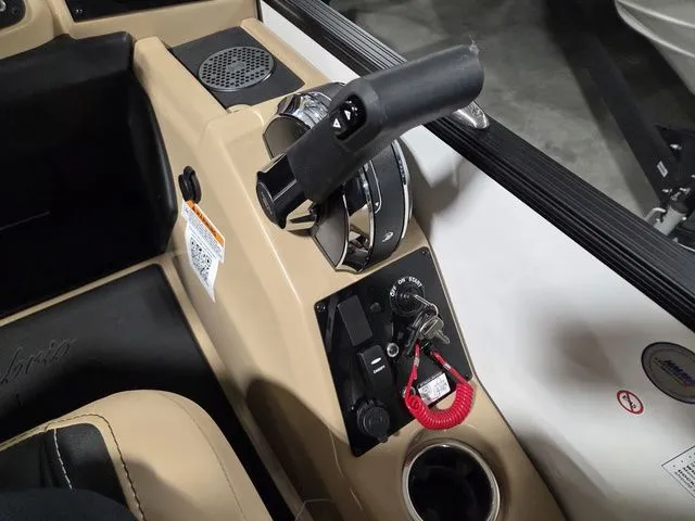 Slide: The Image of Barletta Cabrio 24UE 2026 - 18