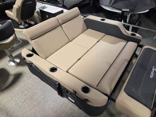 Slide: The Image of Barletta Cabrio 24UE 2026 - 8