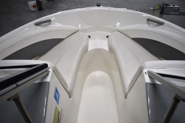 Slide: The Image of Bayliner 185 Bowrider 2010 - 47