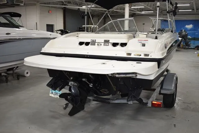 Slide: The Image of Bayliner 185 Bowrider 2010 - 7