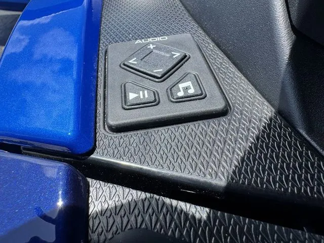 Slide: The Image of Yamaha VX Limited 2026 - 12