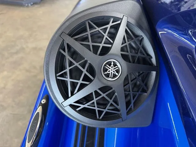 Slide: The Image of Yamaha VX Limited HO 2026 - 14