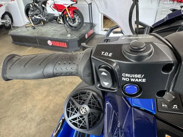 Slide: The Image of Yamaha VX Limited HO 2026 - 15