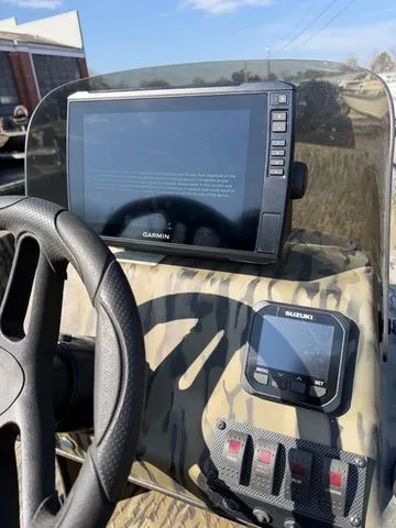 Slide: The Image of SeaArk Shadow 19V 2024 - 6