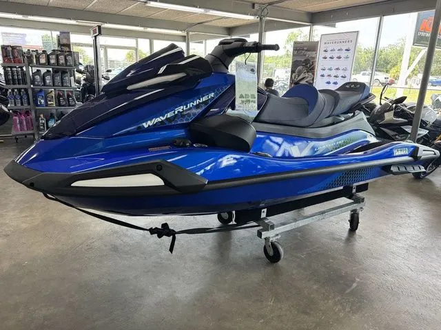 Slide: The Image of Yamaha VX Limited HO 2026 - 4