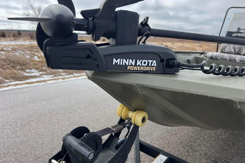 Slide: The Image of Minn Kota PowerDrive on Tracker Grizzly 1860 CC boat, 2021 model. - 11