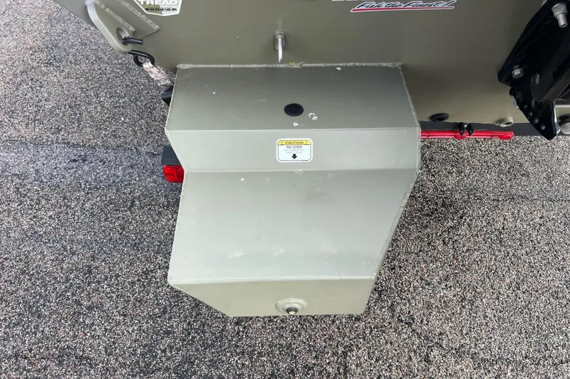 Slide: The Image of Rear view of a 2021 Tracker Grizzly 1860 CC boat. - 38