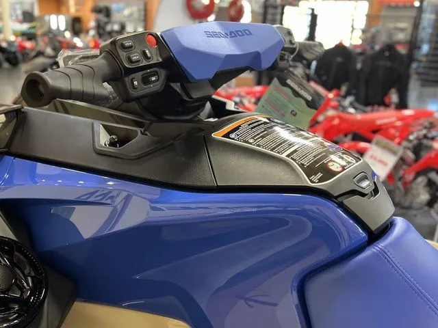 Slide: The Image of Sea-Doo Wake 2026 - 15