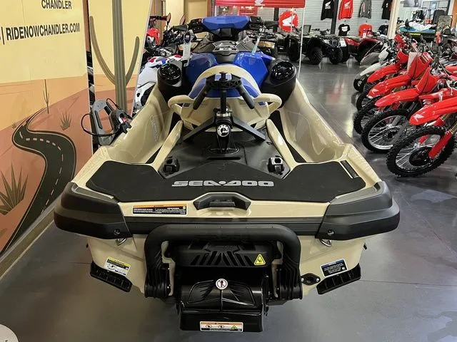 Slide: The Image of Sea-Doo Wake 2026 - 5