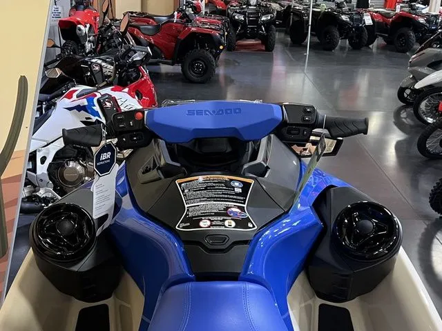 Slide: The Image of Sea-Doo Wake 2026 - 6