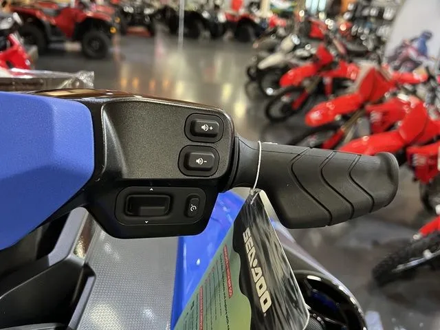 Slide: The Image of Sea-Doo Wake 2026 - 9