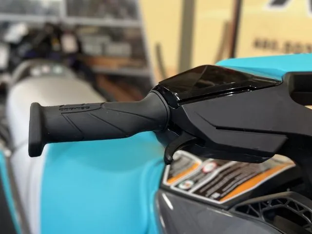 Slide: The Image of Sea-Doo GTR 230 2026 - 11