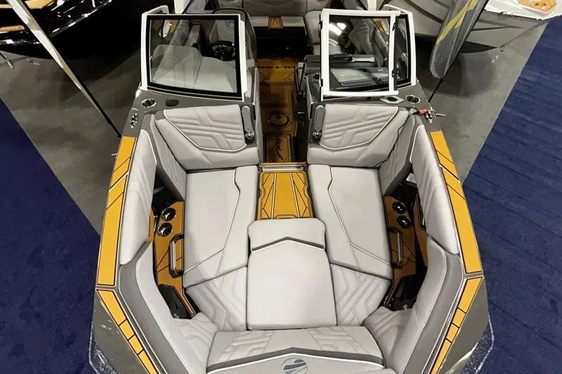 Slide: The Image of 2026 Tigé Ultré 23ZX boat interior with luxurious seating and modern design. - 10