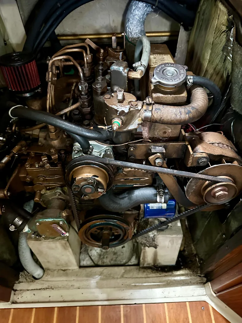 Slide: The Image of Engine compartment of a 1987 Catalina 34 sailboat. - 31
