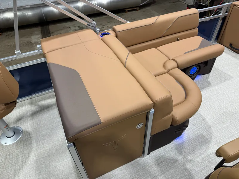 Slide: The Image of Tahoe Sport 2385 Rear Fish Tritoon & Honda 4-Stroke EFI 2026 - 17