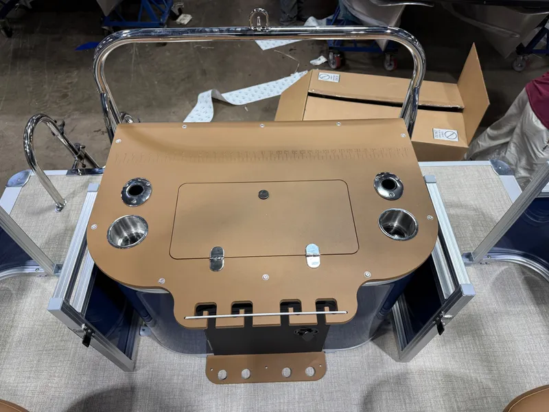 Slide: The Image of Tahoe Sport 2385 Rear Fish Tritoon & Honda 4-Stroke EFI 2026 - 21