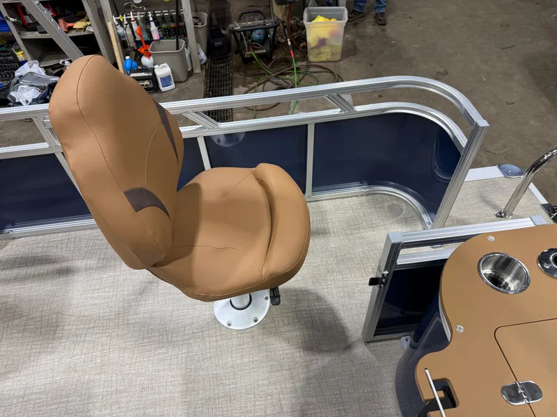 Slide: The Image of Tahoe Sport 2385 Rear Fish Tritoon & Honda 4-Stroke EFI 2026 - 22